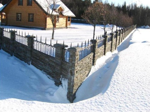 Бетонные колпаки на забор 4