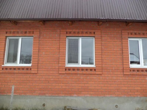 Пластиковые окна в кирпичном доме 2